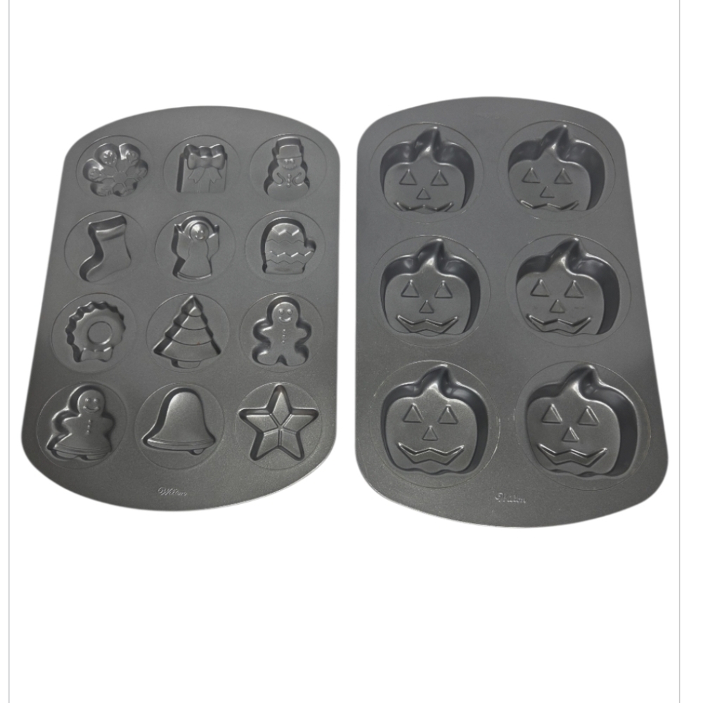 Wilton Holiday Cookie Pan And Jack-O-Lantern Mini Non Stick Cake Pan Set